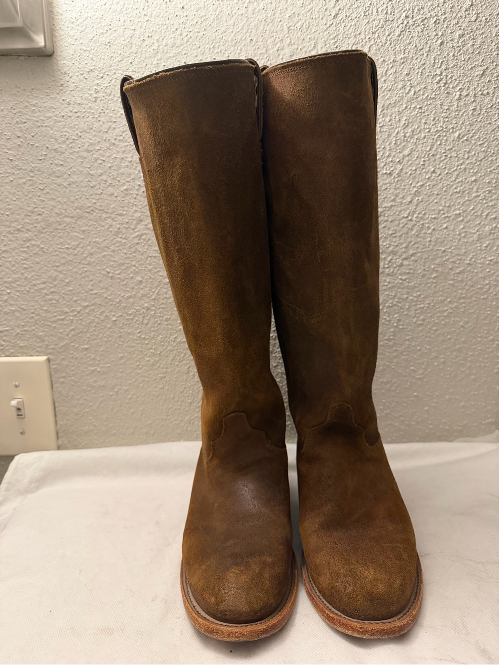 Chippewa Tan Leather women Work Boots SZ7, pre-owned, gently used